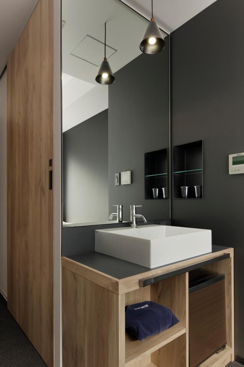 Piece Hostel Sanjo Кіото Екстер'єр фото