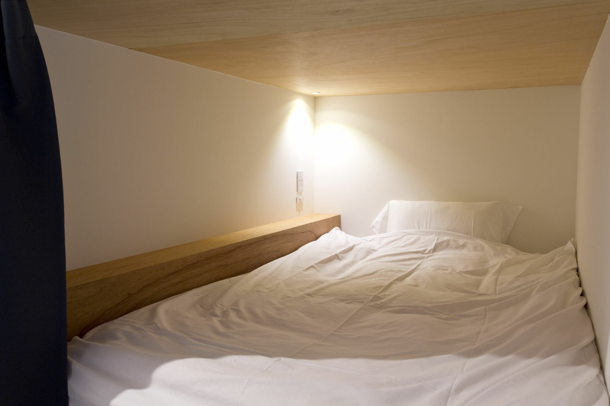 Piece Hostel Sanjo Кіото Екстер'єр фото
