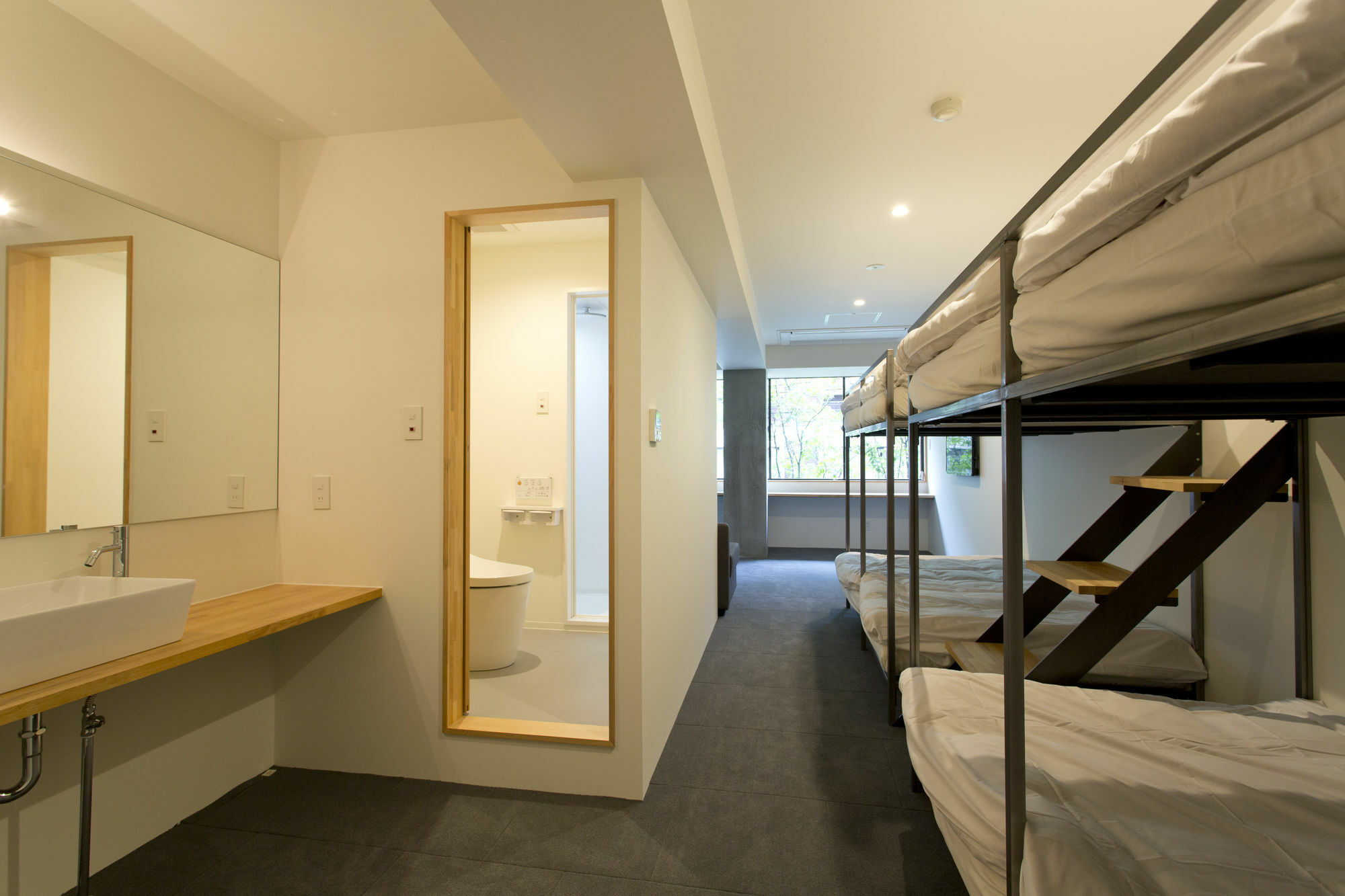 Piece Hostel Sanjo Кіото Екстер'єр фото